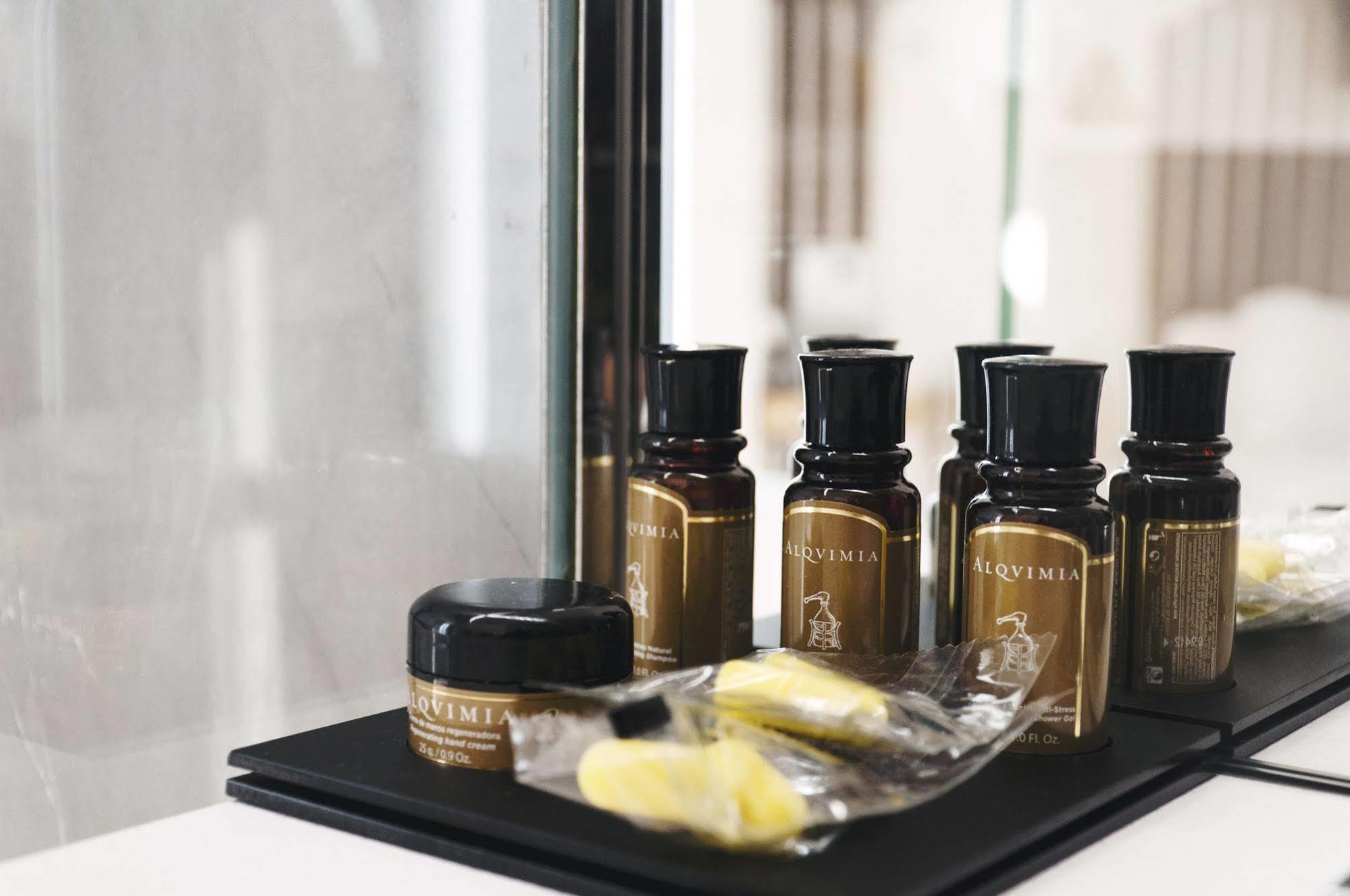 Cosmopolitan Boutique Rambla Hotell Barcelona Eksteriør bilde